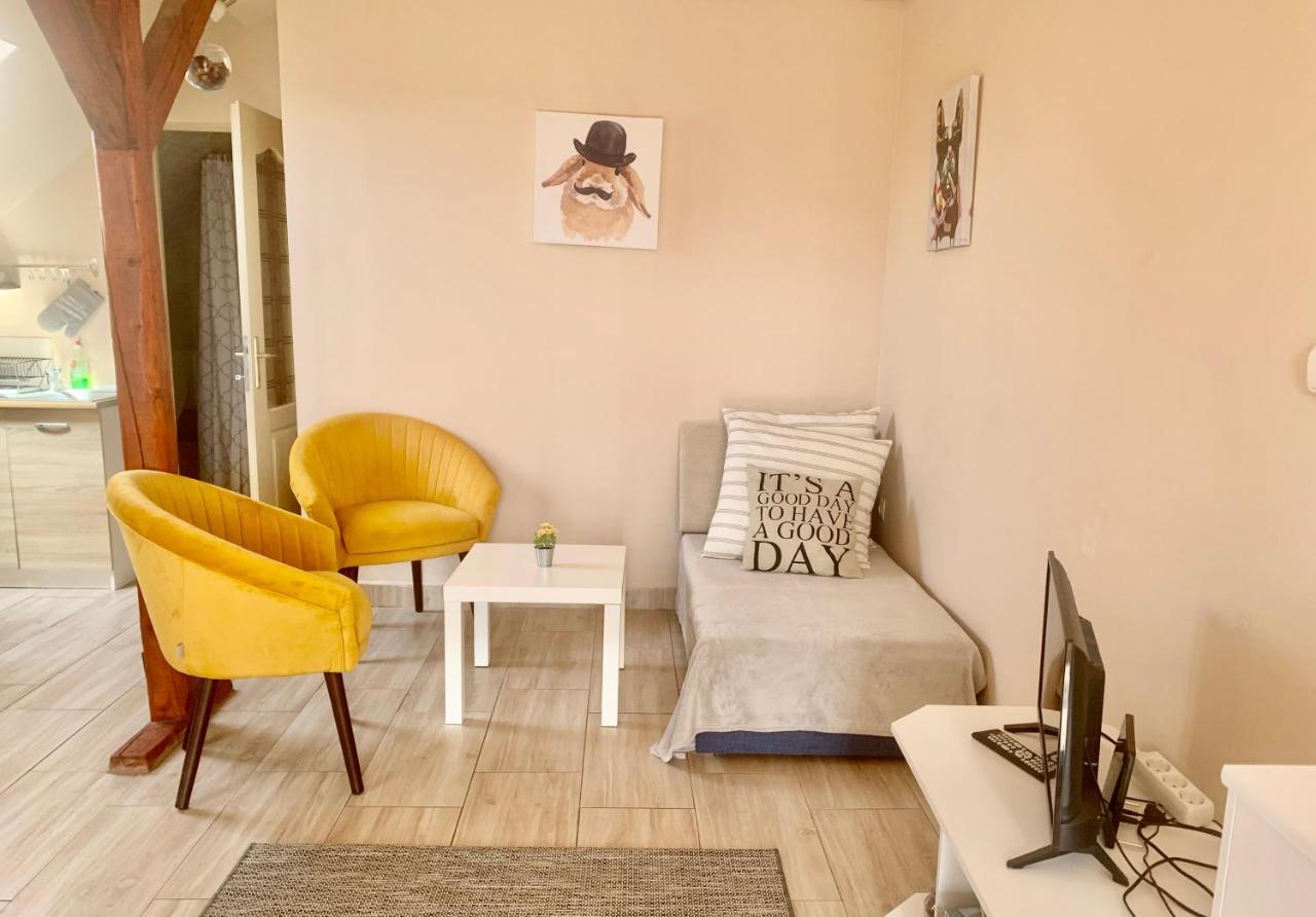 Lelle -Kert Apartman 03 بالاتوليلّي المظهر الخارجي الصورة